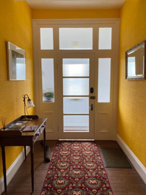 St John'S Flat Spacious Accomodation Dalry  외부 사진