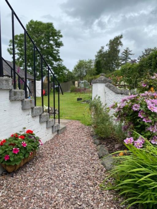 St John'S Flat Spacious Accomodation Dalry  외부 사진