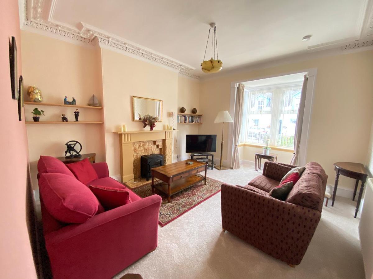St John'S Flat Spacious Accomodation Dalry  외부 사진