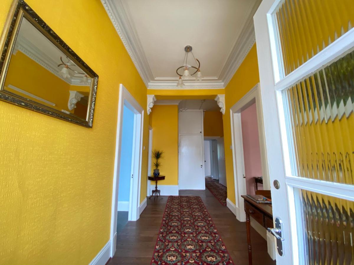 St John'S Flat Spacious Accomodation Dalry  외부 사진